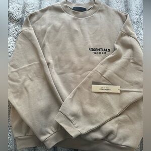 Men’s Essentials Fear of God Crewneck.